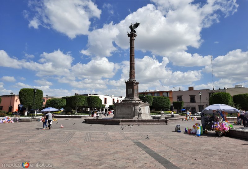 Plaza Fundadores