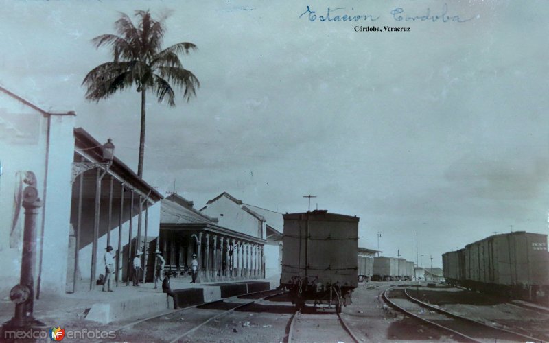 Estacion del Ferrocarril en Córdoba, Veracruz.
