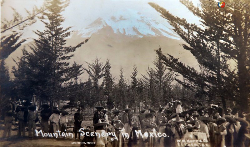 Escena en la montana durante la Revolucion Mexicana por el Fotógrafo Walter H. Horne. ( Circulada el 25 de Septiembre de 1916 ).