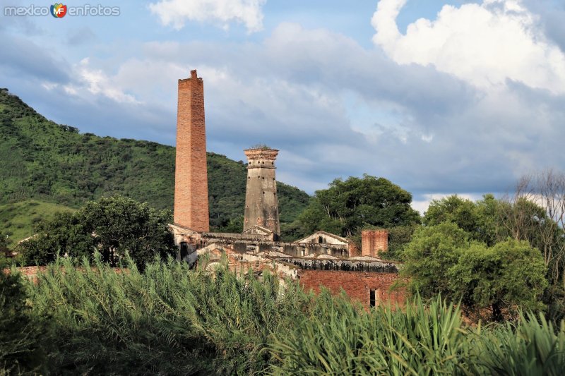 Ruinas de un ingenio azucarero