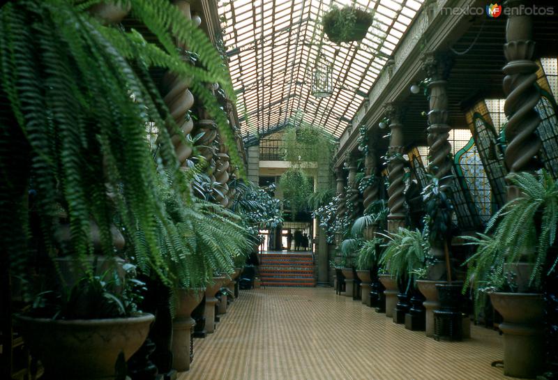 Interior del Hotel Génova (1952)