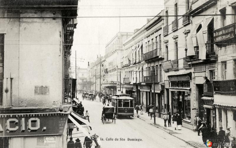 Calle de Santo Domingo (hoy, República de Brasil) y Calle Donceles