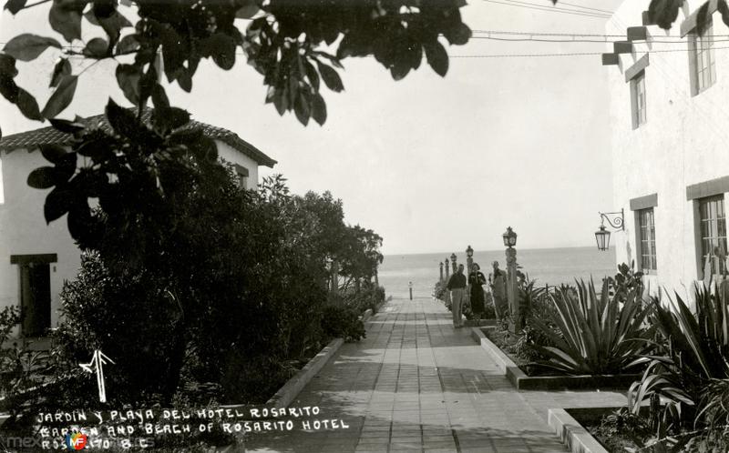 Jardín y playa del Hotel Rosarito