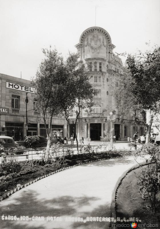 Gran Hotel Ancira, desde la Plaza Hidalgo