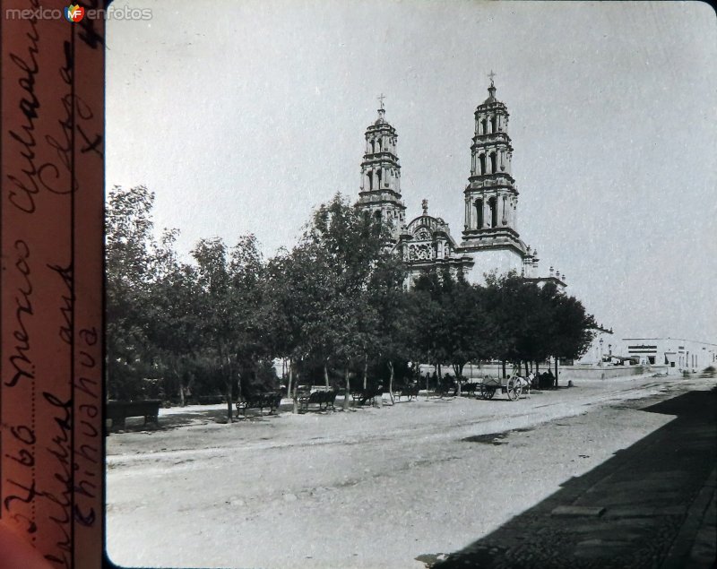 La Catedral por el fotografo William H. Rau..