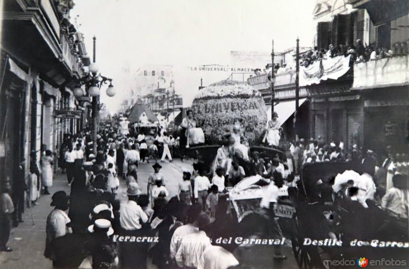 Fiestas del carnaval desfile de carros.