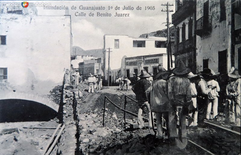 Calle Benito Juarez Inundacion acaecida 1 de Julio de 1905.