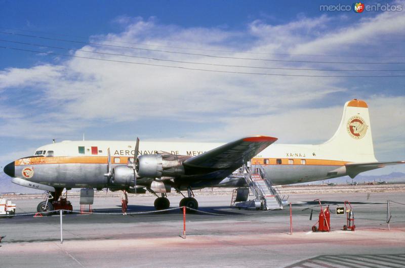 Avión de Aeronaves de México (fotógrafo: Larry Smalley, circa 1963)