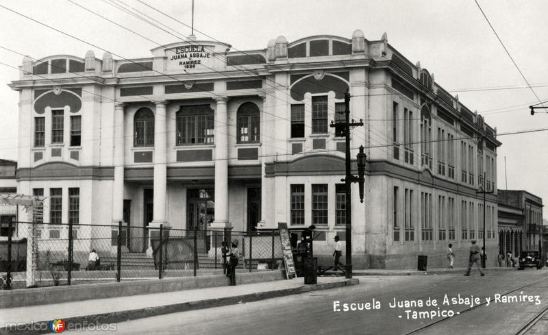 Escuela Juana de Asbaje y Ramírez