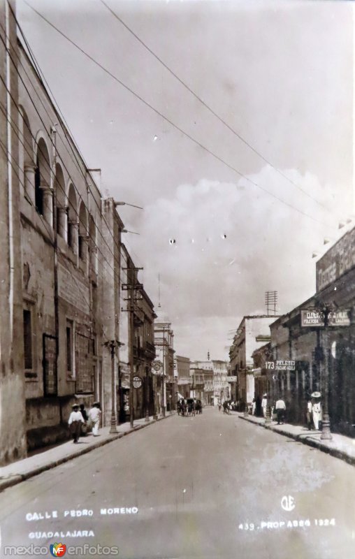 Calle Pedro Moreno.