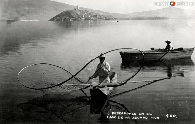 Pescadores en el Lago de Pátzcuaro