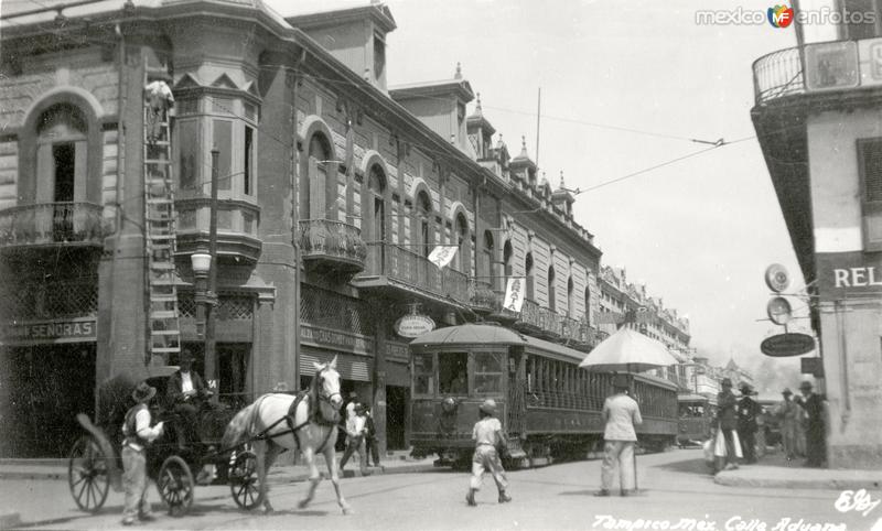 Calle Aduana