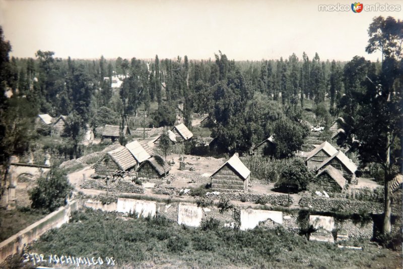 Xochimilco  Ciudad de México por el Fotógrafo Hugo Brehme.