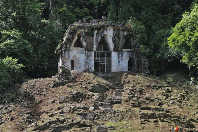 Templo de la Cruz Foliada