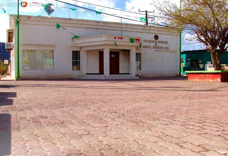 Fotos de Manuel Benavides, Chihuahua: Presidencia Municipal
