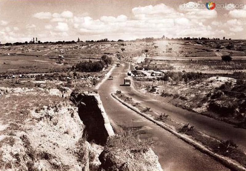 Fotos de Guadalajara, Jalisco: Antigua carretera a Zapopan (1942)