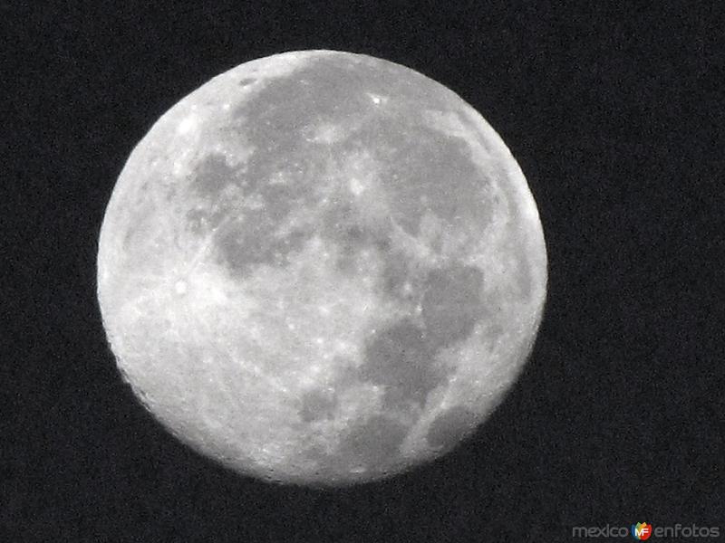 Fotos de Santa Rosalía, Baja California Sur: La luna sobre Santa Rosalía