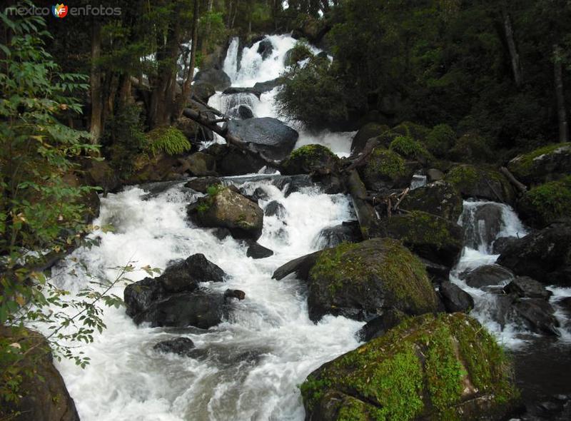 Fotos de Valle De Bravo, México: Cascada Río del Molino
