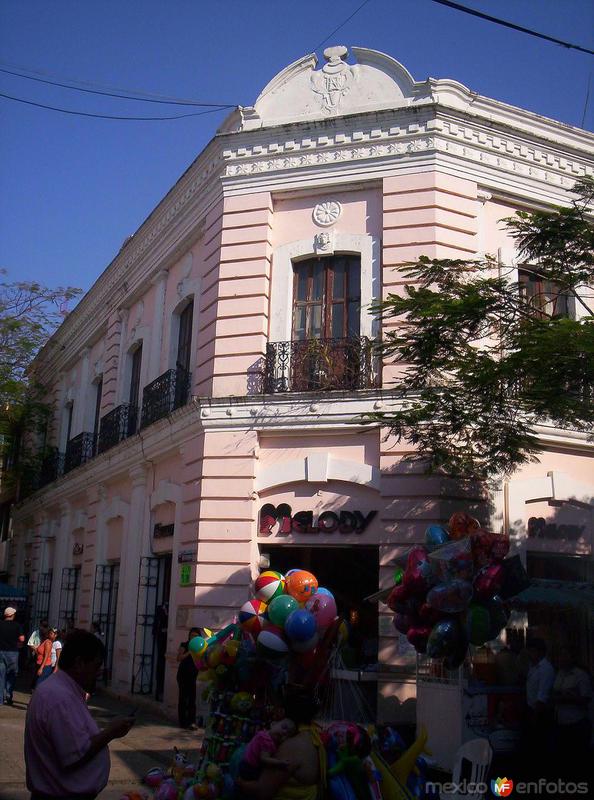 Fotos de Villahermosa, Tabasco: Edificio Antoguo en la Zona Luz