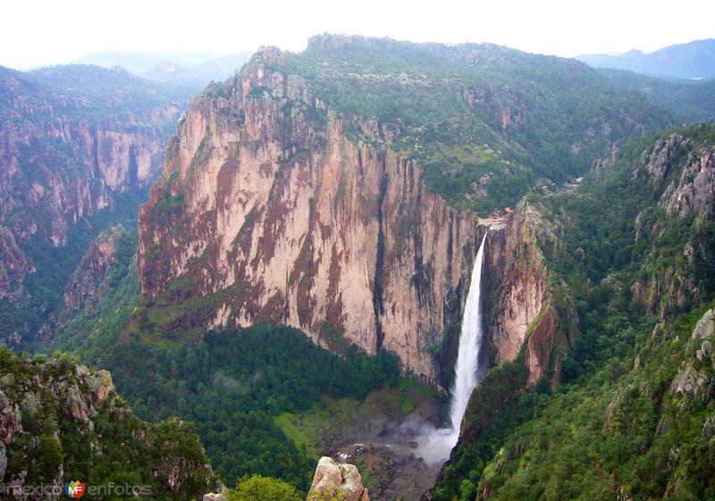 Fotos de Ocampo, Chihuahua: Casacada de Basaseachi vista de frente