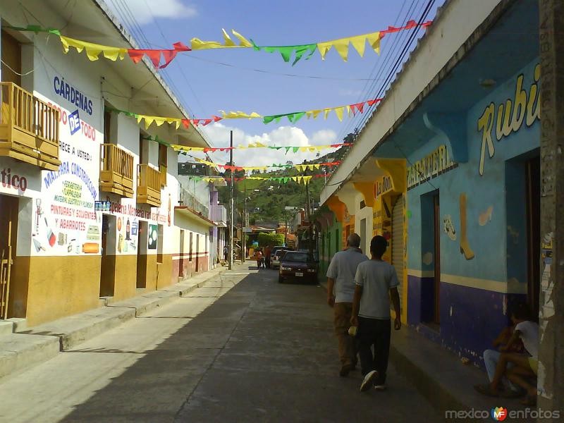 Fotos de Chapulhuacán, Hidalgo: Calle hacia el centro