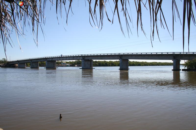 Fotos de El Novillero, Nayarit: Cruzando el Brazo de Mar