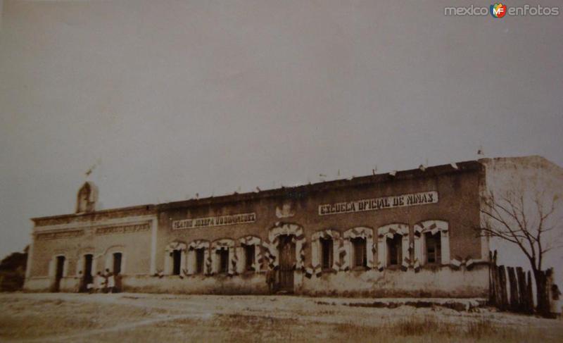 Fotos de Villa Mainero, Tamaulipas: AYUNTAMIENTO Y ESCUELA