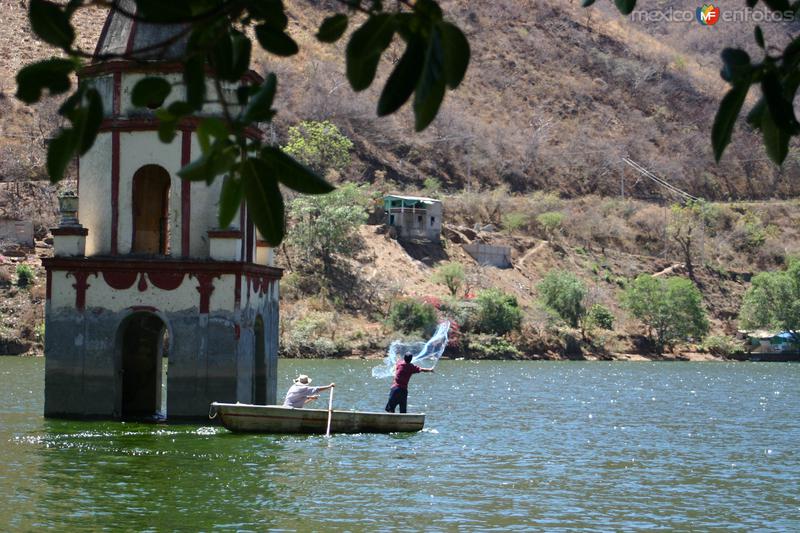 Fotos de Valle De Bravo, México: Pescando ángeles