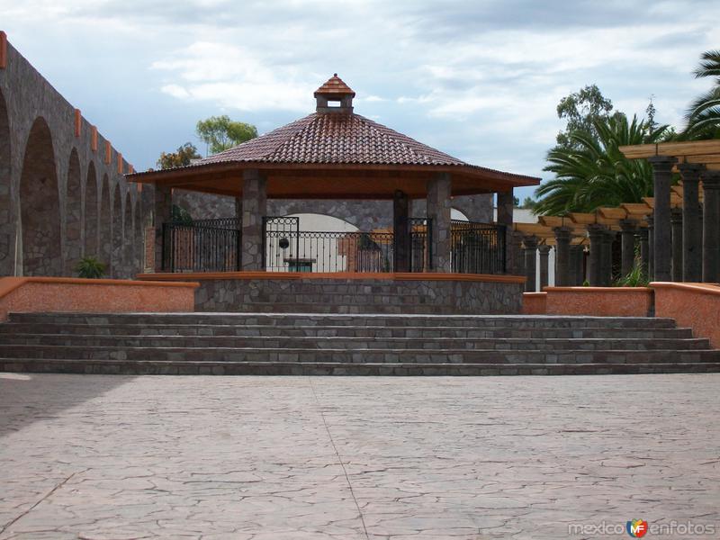 Fotos de Nopaltepec, México: Quiosco de San Felipe Teotitlan