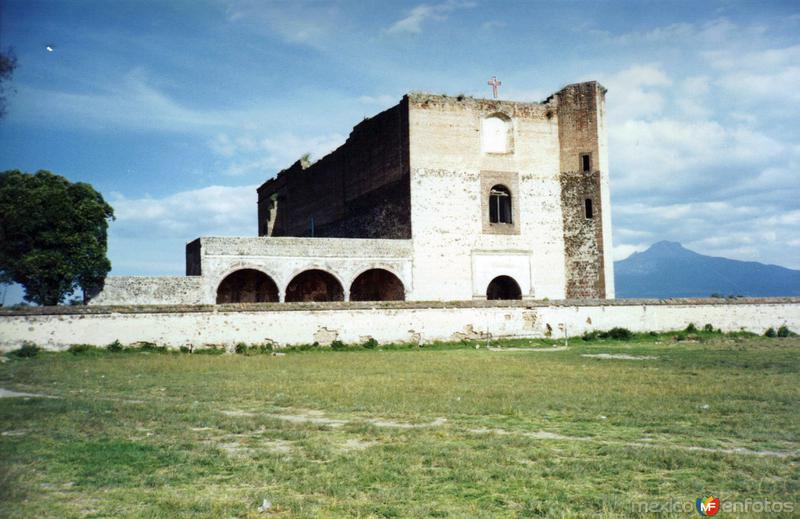Fotos de Santa María Atlihuetzía, Tlaxcala: Ex-convento del siglo XVI. Santa María Atlihuetzía, Tlaxcala