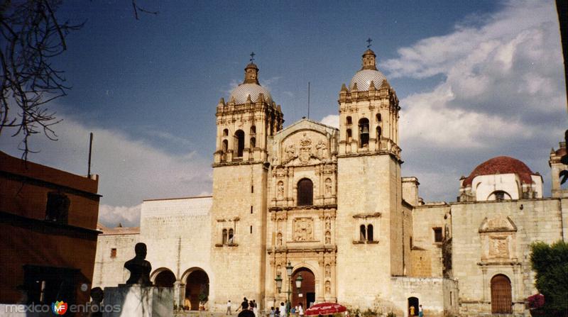 Fotos de Oaxaca, Oaxaca: Templo y ex-convento de Santo Domingo de Guzmán del siglo XVI. Oaxaca de Juárez, Oaxaca