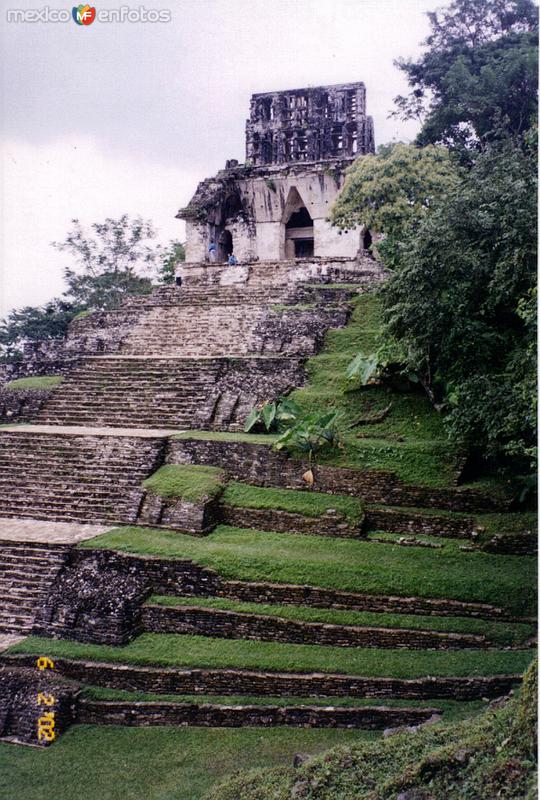 Fotos de Palenque, Chiapas: Templo de la Cruz. Zona arqueológica de Palenque, Chiapas. 2002