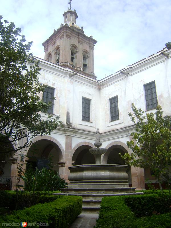 Fotos de El Pueblito, Querétaro: Fuente y Claustro del Ex-convento del Pueblito. Octubre/2011