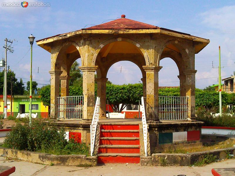 Fotos de San Felipe De Aztatán, Nayarit: Kiosco de plaza principal