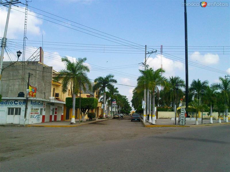Fotos de Tecuala, Nayarit: Calzada del panteón