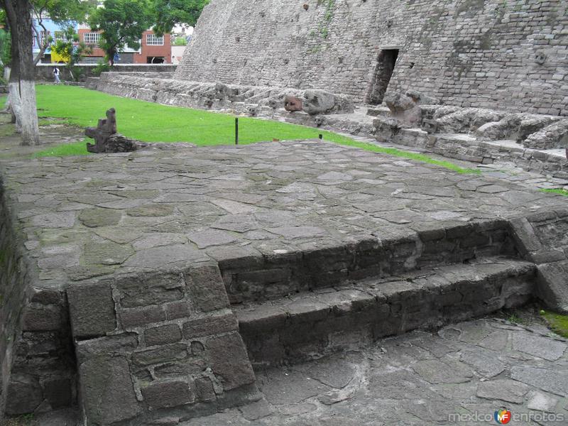 Fotos de Tlalnepantla De Baz, México: Figuras en la zona arqueologica
