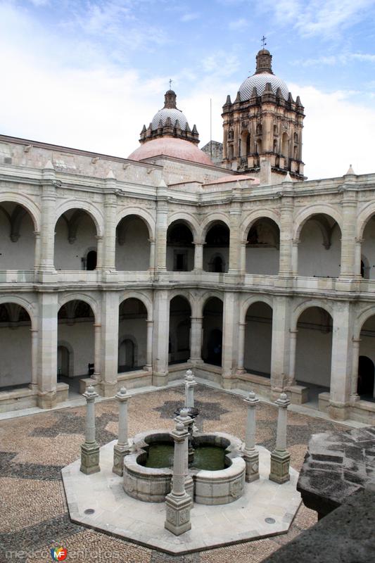 Fotos de Oaxaca, Oaxaca: Patio museo de Santo Domingo