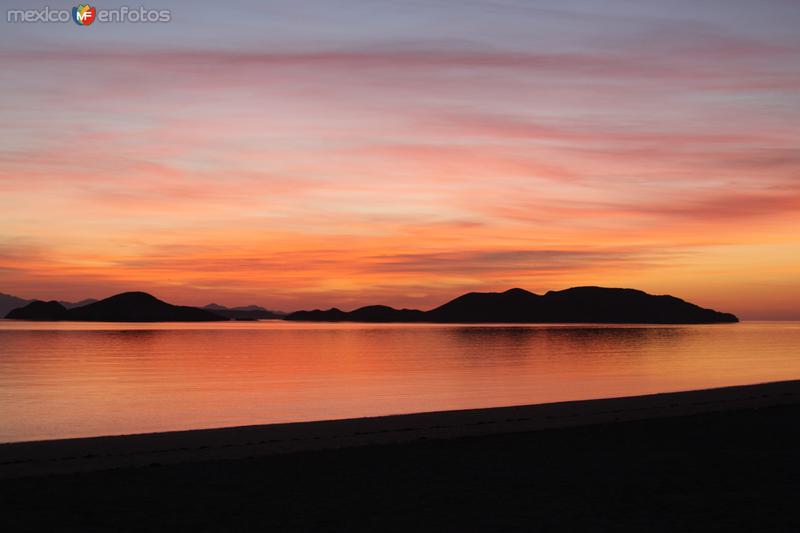 Fotos de Bahía De Los Angeles, Baja California: Amanecer en Bahía de los Angeles.