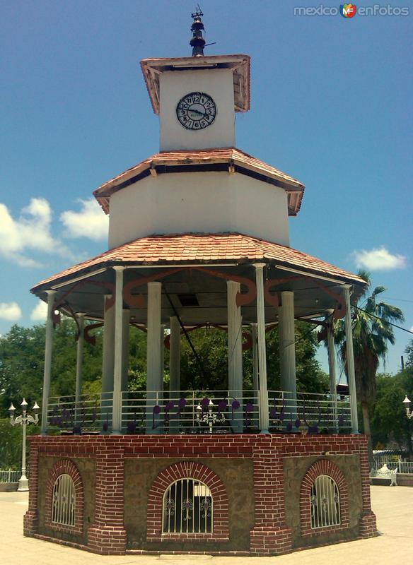 Fotos de Arcelia, Guerrero: Kiosco de la Plaza Principal
