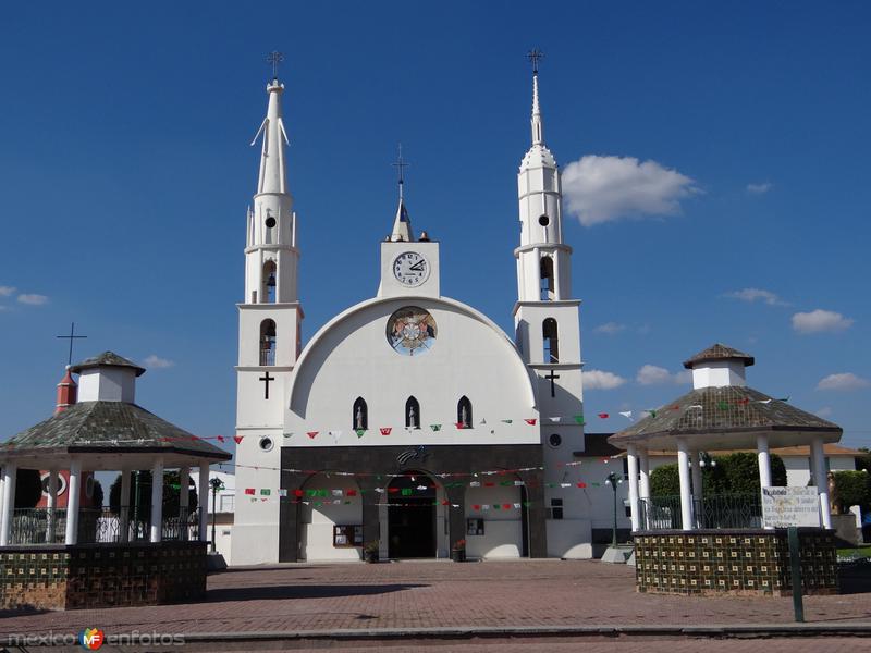 Fotos de Chupícuaro, Guanajuato: Templo, Nvo Chupicuaro