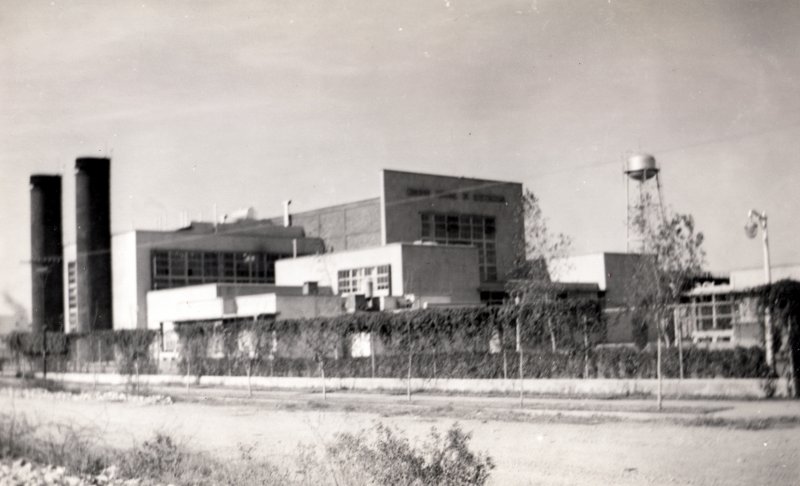 Fotos de Gómez Palacio, Durango: Planta eléctrica (foto Charles Barker, 1949)