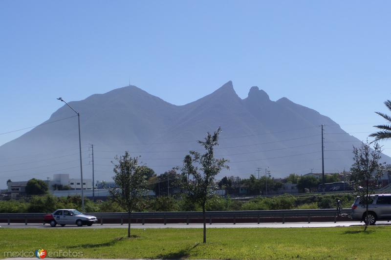 Fotos de Monterrey, Nuevo León: Cerro de la Silla, desde la Clínica IMSS 23 Ginecología