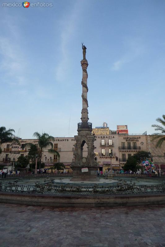 Fotos de San Juan De Los Lagos, Jalisco: Columna y Fuente