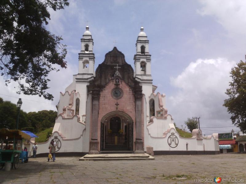 Fotos de Teziutlán, Puebla: Capilla de la Virgen del Carmen del siglo XVII. Julio/2016