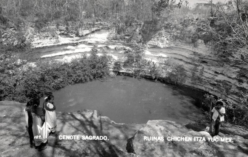 Fotos de Chichén Itzá, Yucatán: El Cenote Sagrado