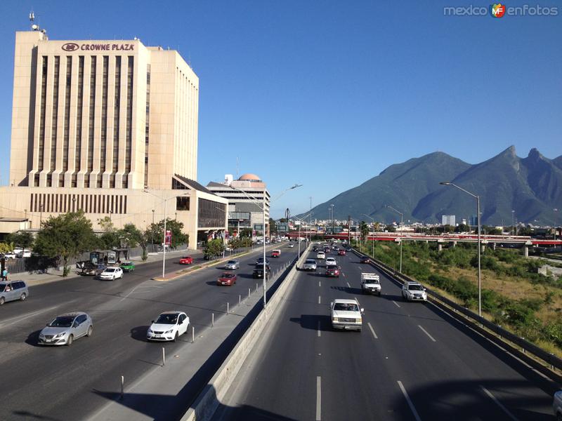 Fotos de Monterrey, Nuevo León: Av. Constitución desde el Pabellon M. Diciembre/2016