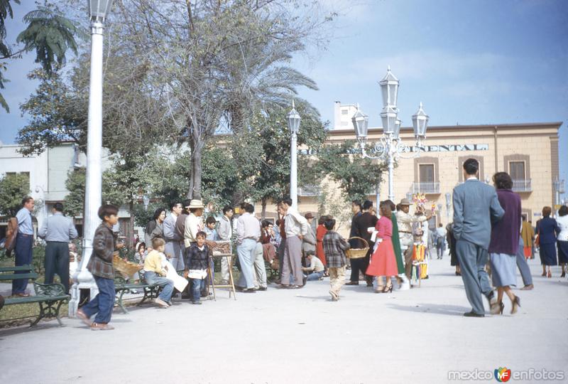 Fotos de Monterrey, Nuevo Leon: Plaza Zaragoza (1952)