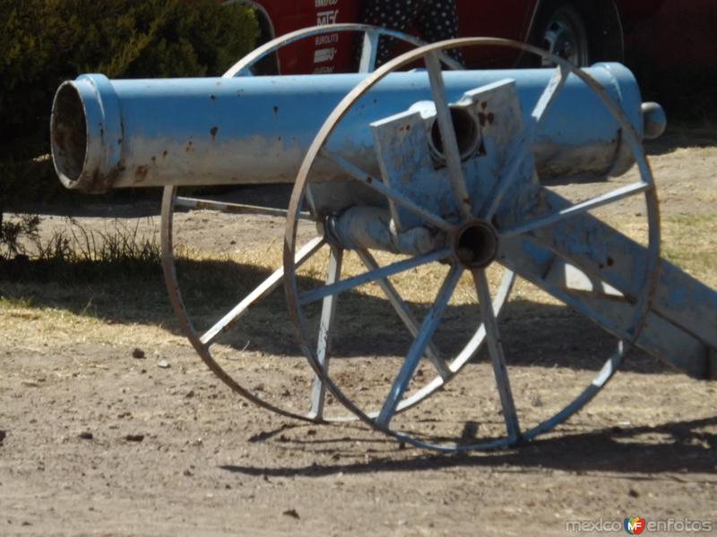 Fotos de Atlangatepec, Tlaxcala: Cañones de la época revolucionaria en el Fuerte Apache. Marzo/2018