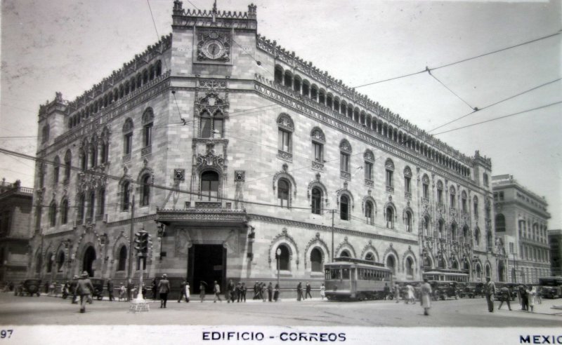 Fotos de Palacio Postal, Ciudad De México: Edificio de Correos ( Circulada el 8 de Octubre de 1935 ).
