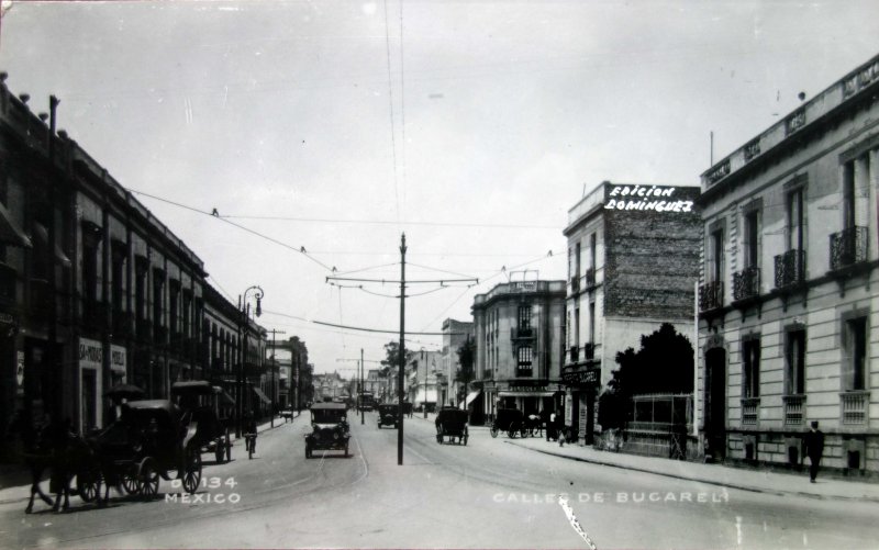 Fotos de Calle De Bucareli, Ciudad De México: Calle Bucareli de la Ciudad de México.